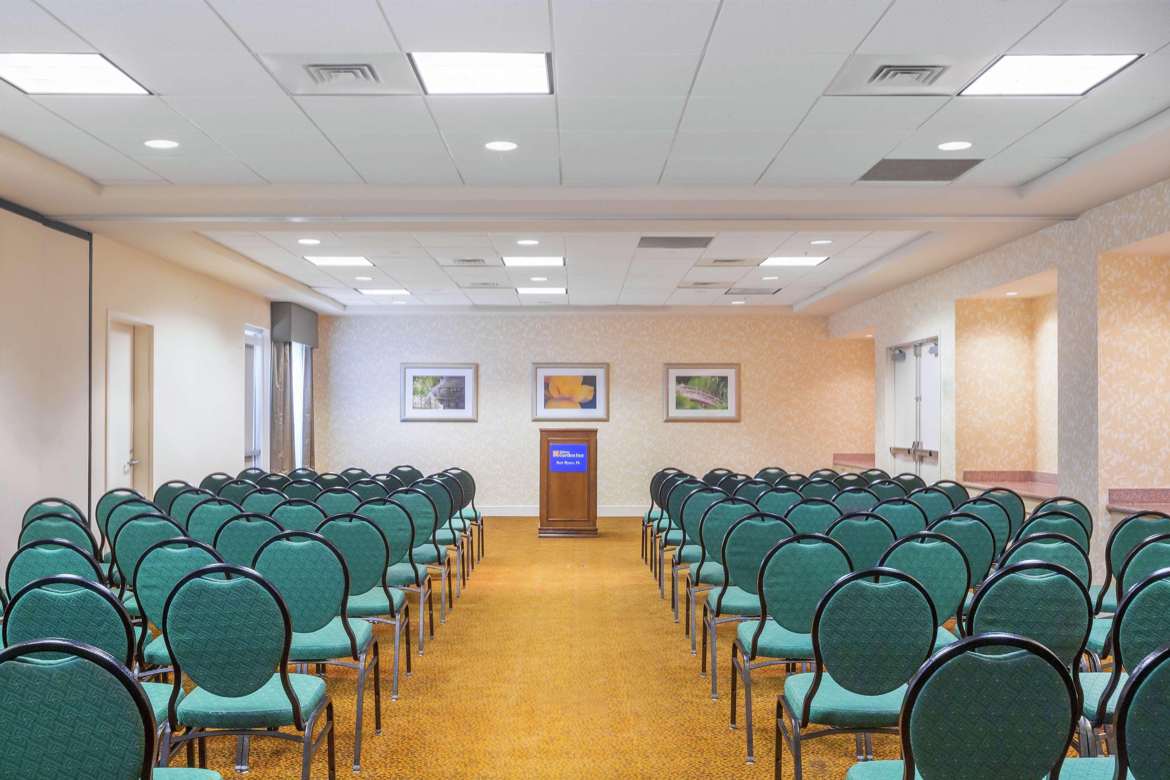 Hilton Garden Inn Fort Myers Eksteriør billede