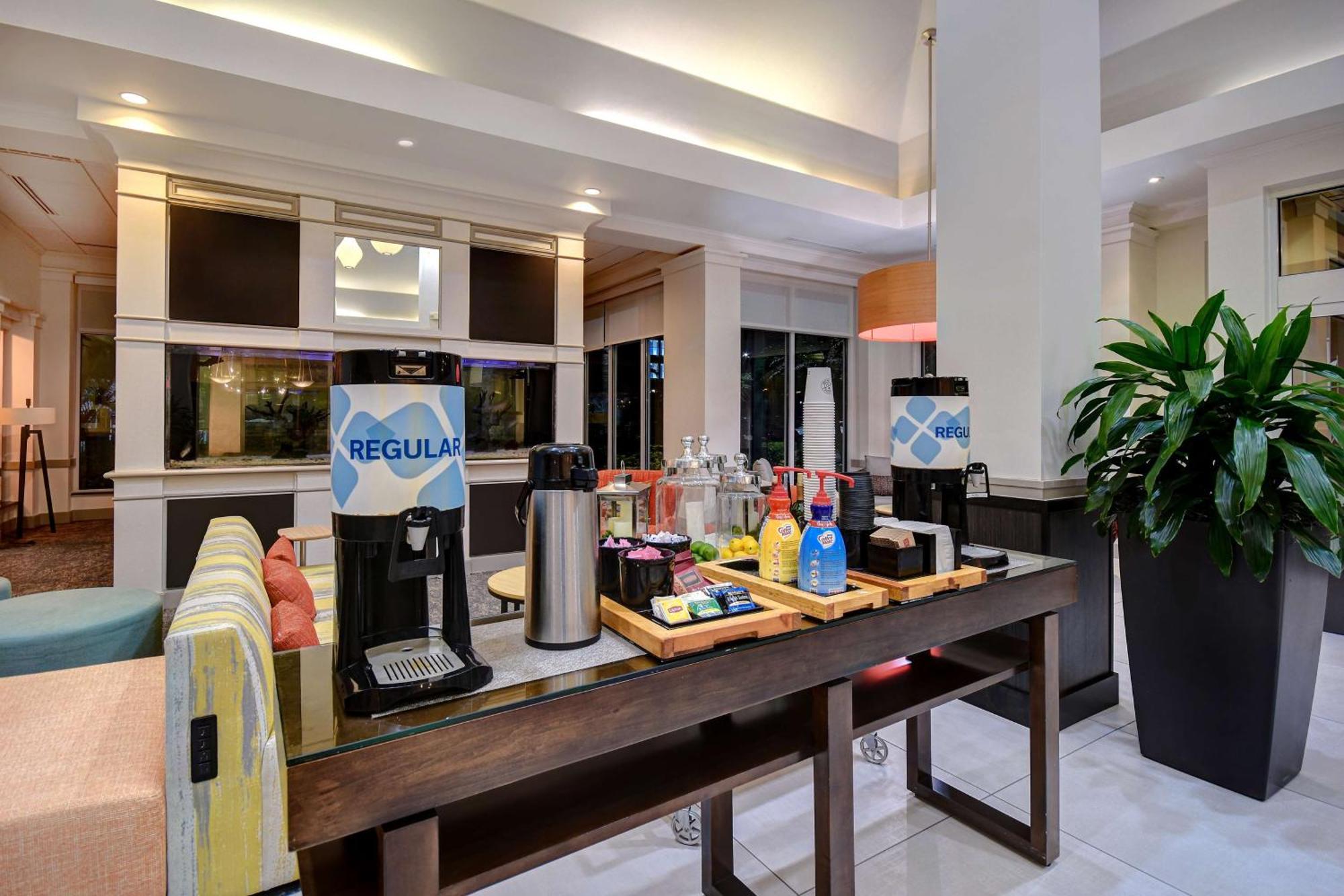 Hilton Garden Inn Fort Myers Eksteriør billede